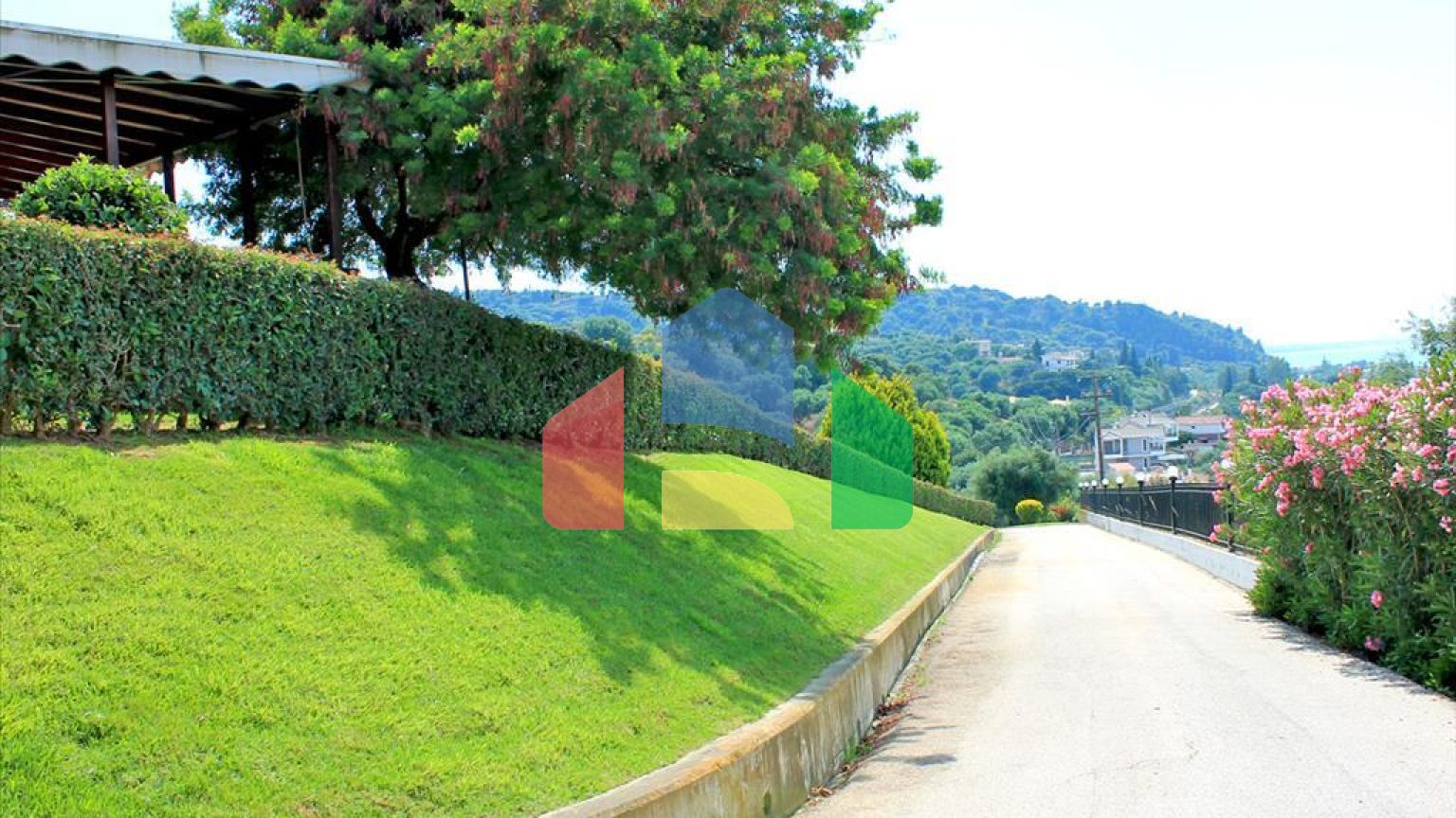 Продаж - Котедж 297 m² на західному Пелопоннесі