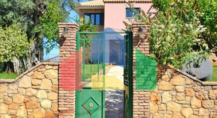 For Sale - Villa 600 m² in Western Peloponnese