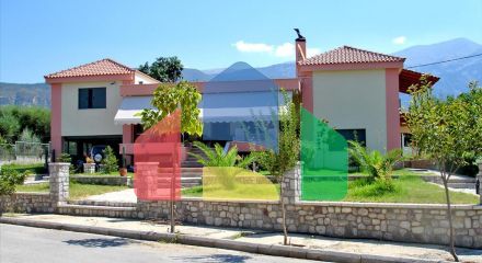 Продаж - Котедж 360 m² на західному Пелопоннесі