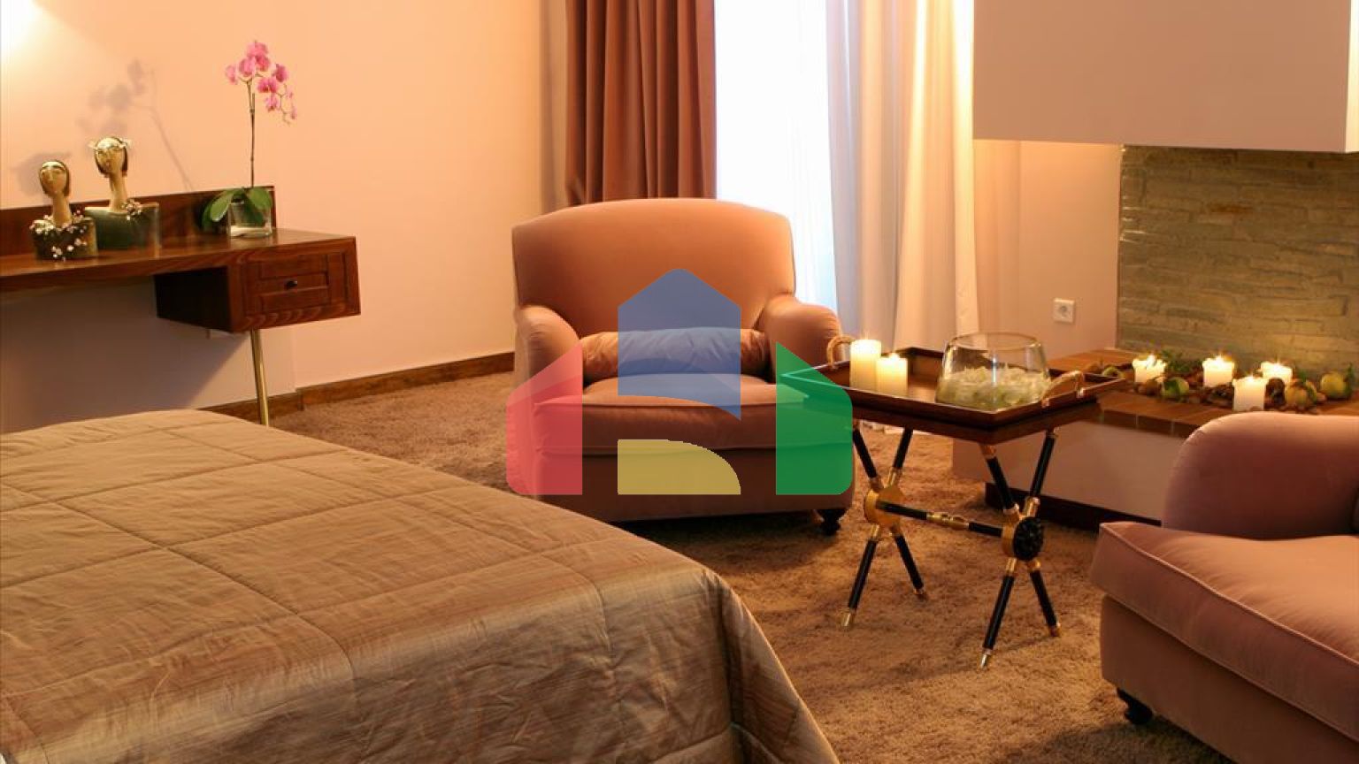 Продаж - Готель 3370 m² на західному Пелопоннесі