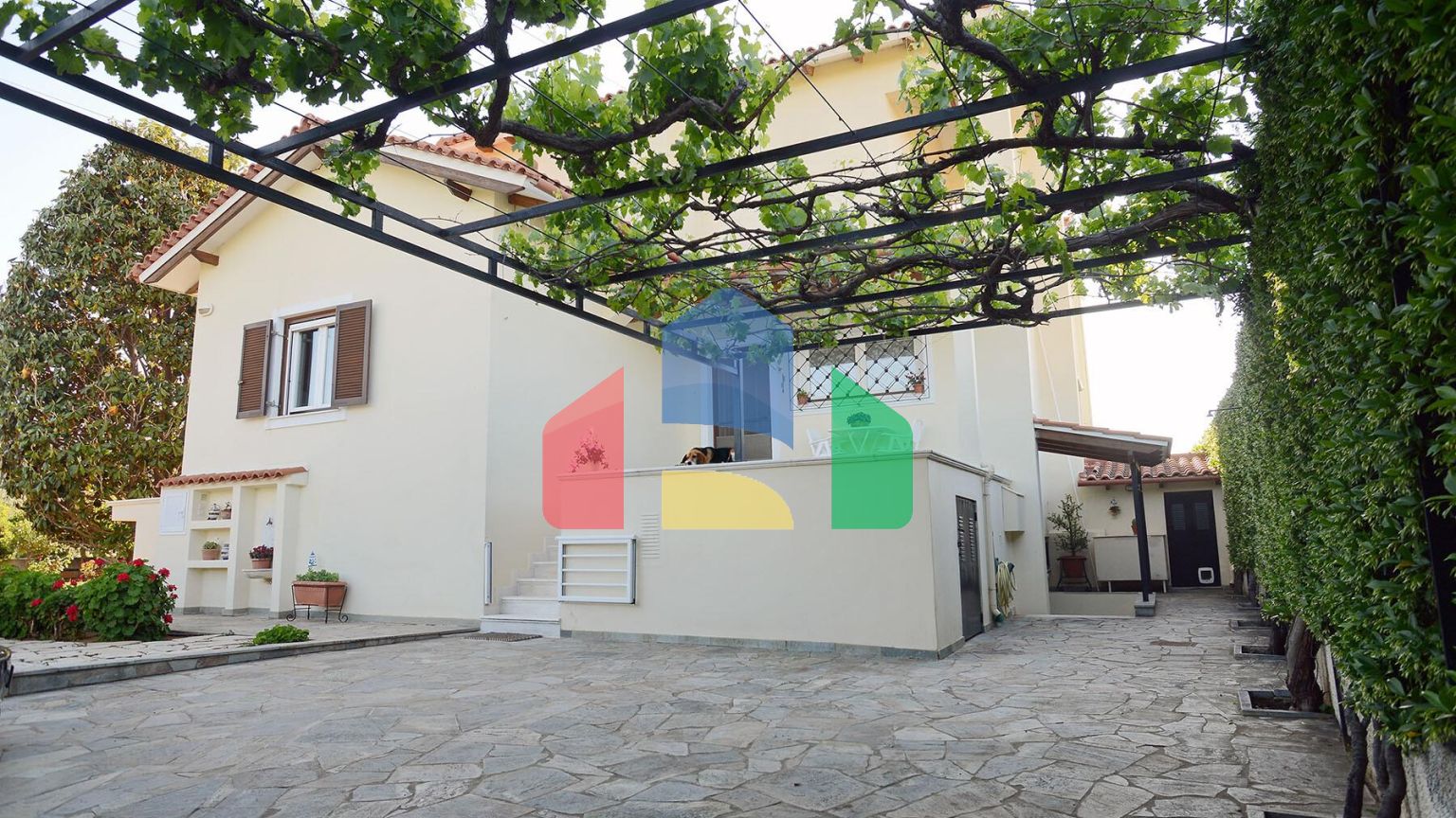 Продажа - Коттедж 200 m² на Восточном Пелопоннесе