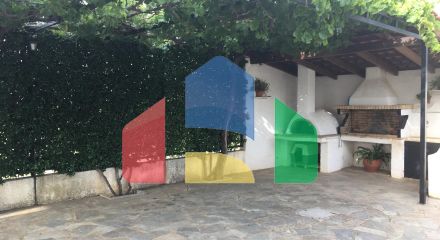 Продажа - Коттедж 200 m² на Восточном Пелопоннесе