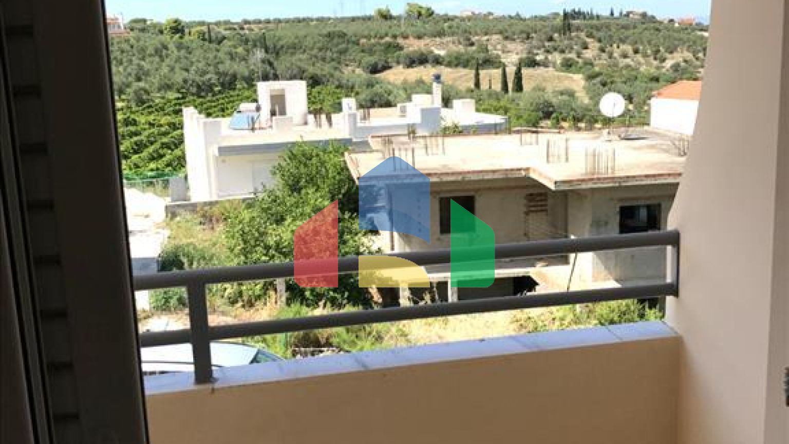 Продаж - Таунхаус 196 m² на східному Пелопоннесі