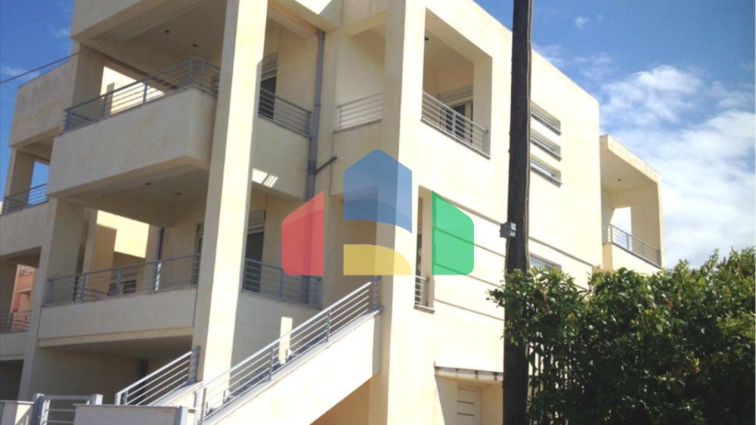 Продаж - Таунхаус 196 m² на східному Пелопоннесі