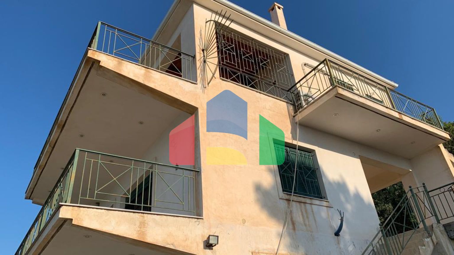 Продаж - Котедж 278 m² на східному Пелопоннесі