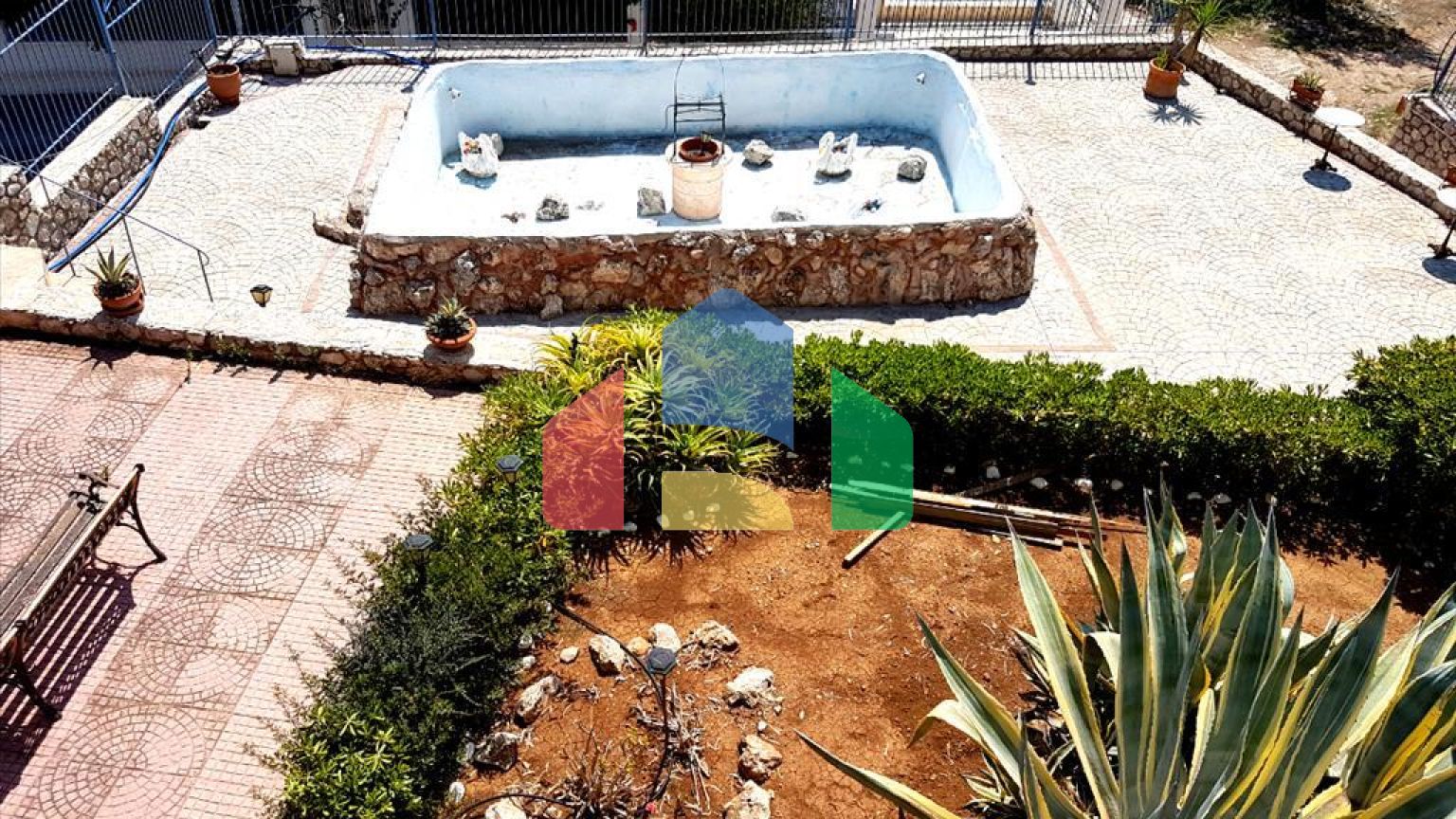 Продаж - Котедж 260 m² на східному Пелопоннесі