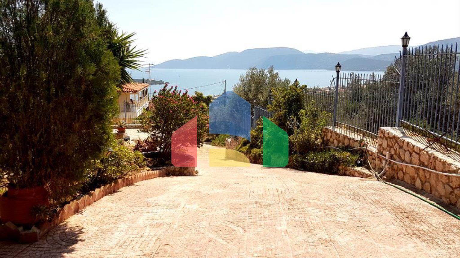 Продаж - Котедж 260 m² на східному Пелопоннесі