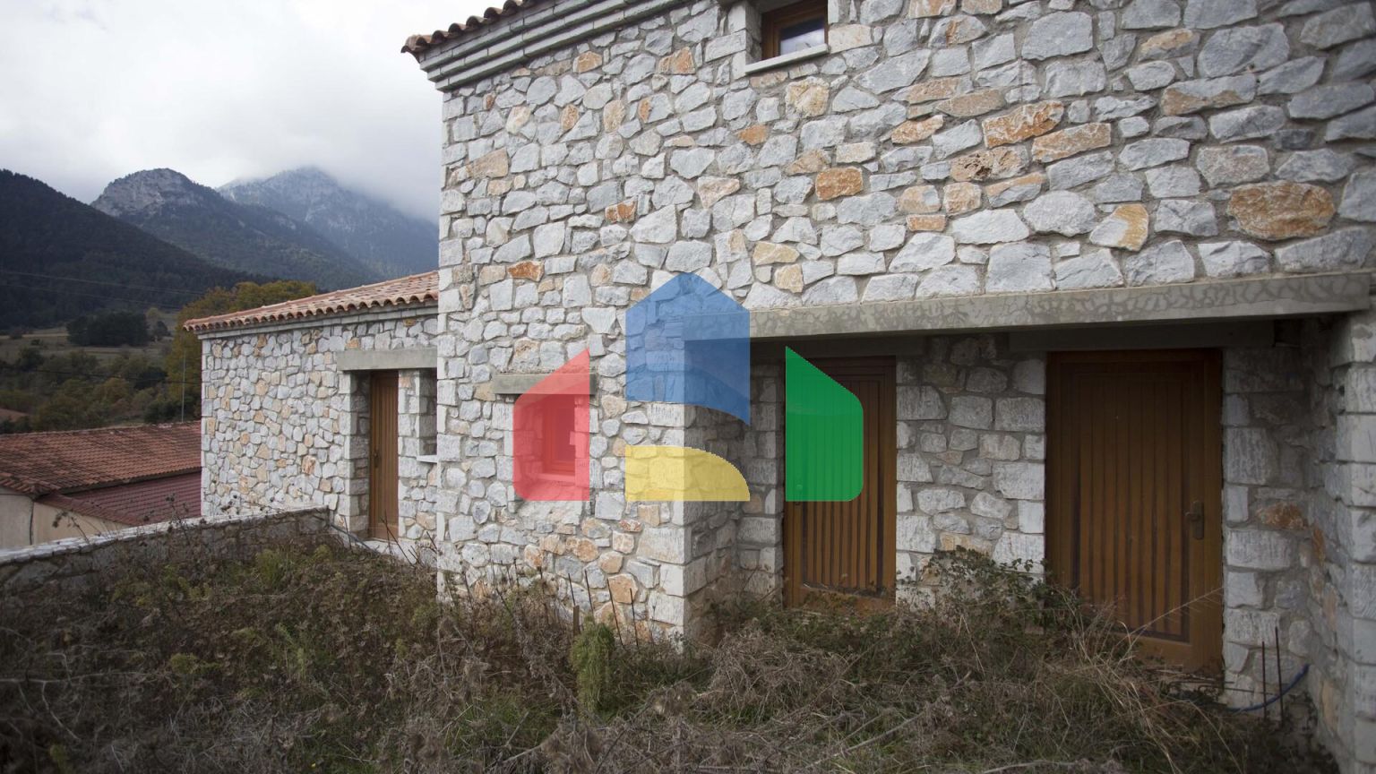 Продаж - Бізнес 360 m² на східному Пелопоннесі