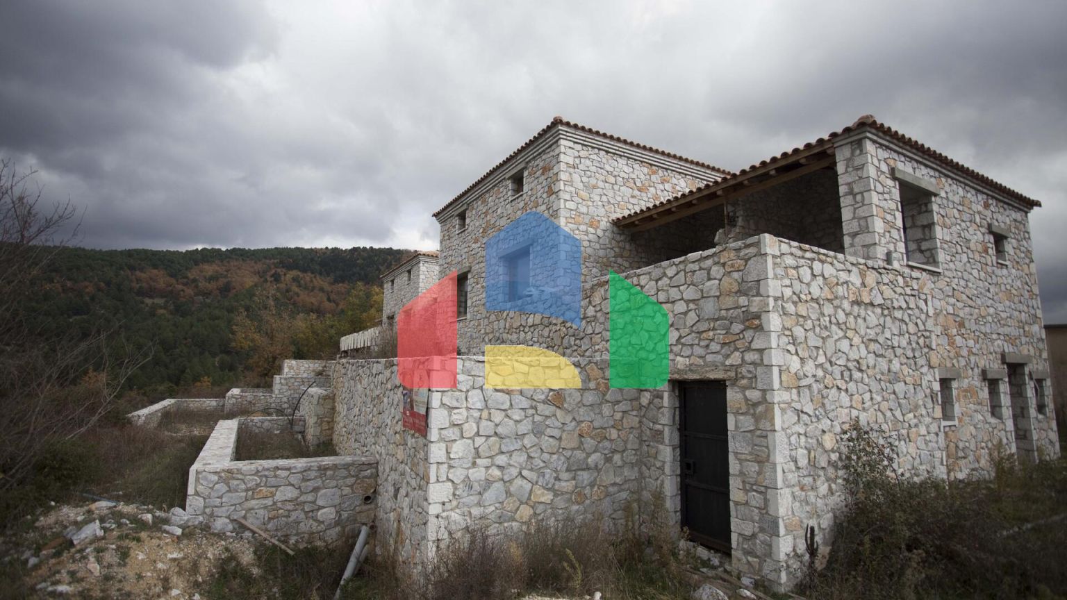 Продаж - Бізнес 360 m² на східному Пелопоннесі