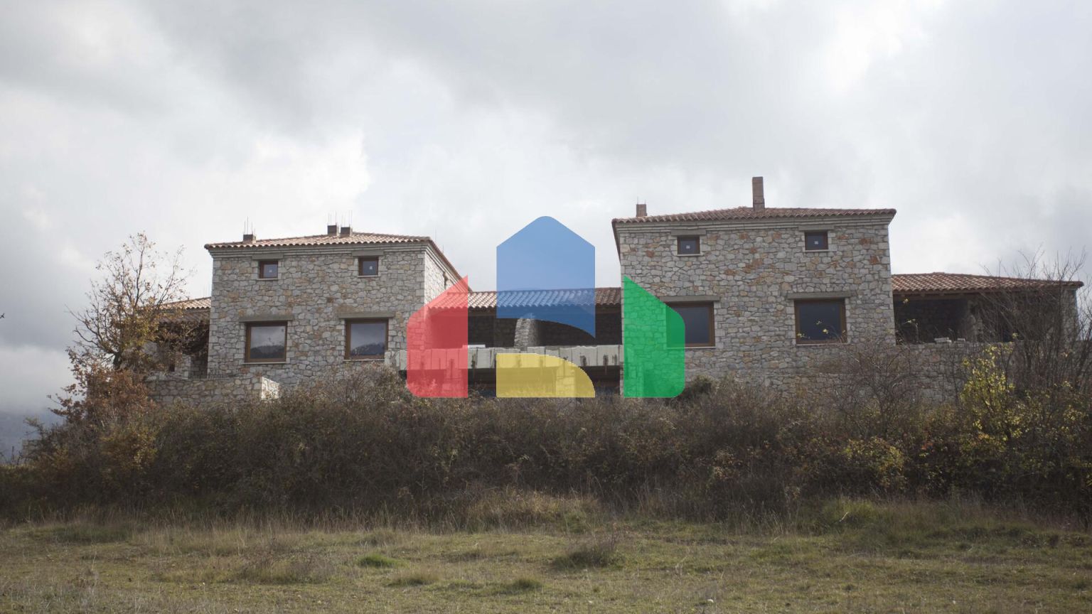 Продаж - Бізнес 360 m² на східному Пелопоннесі