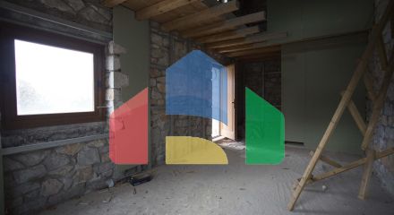 Продаж - Бізнес 360 m² на східному Пелопоннесі Продаж - Бізнес 360 m² на східному Пелопоннесі