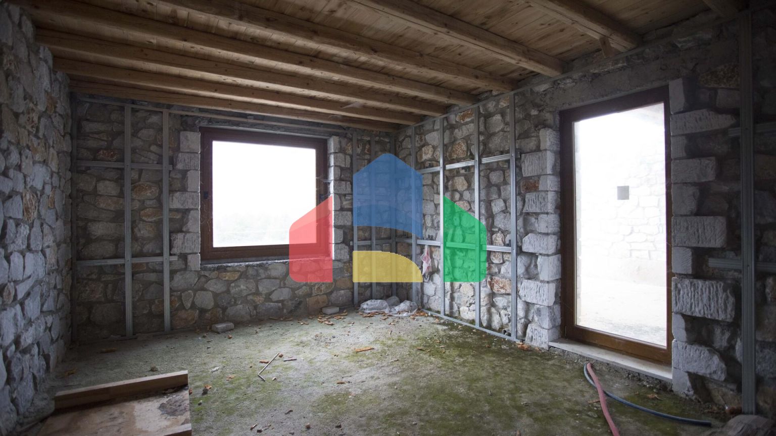 Продаж - Бізнес 360 m² на східному Пелопоннесі