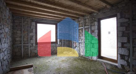 Продаж - Бізнес 360 m² на східному Пелопоннесі Продаж - Бізнес 360 m² на східному Пелопоннесі