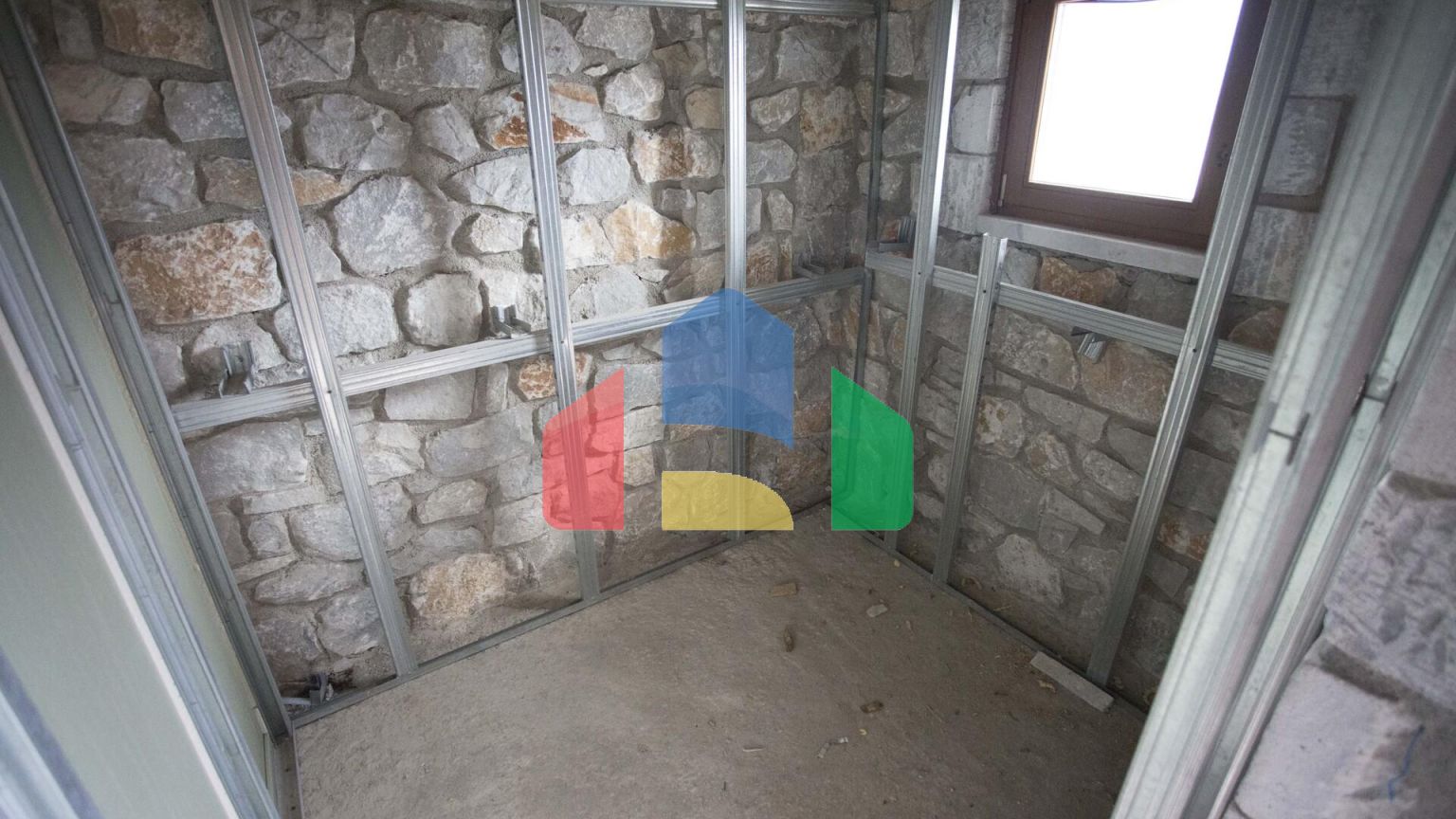 Продаж - Бізнес 360 m² на східному Пелопоннесі