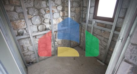 Продаж - Бізнес 360 m² на східному Пелопоннесі Продаж - Бізнес 360 m² на східному Пелопоннесі