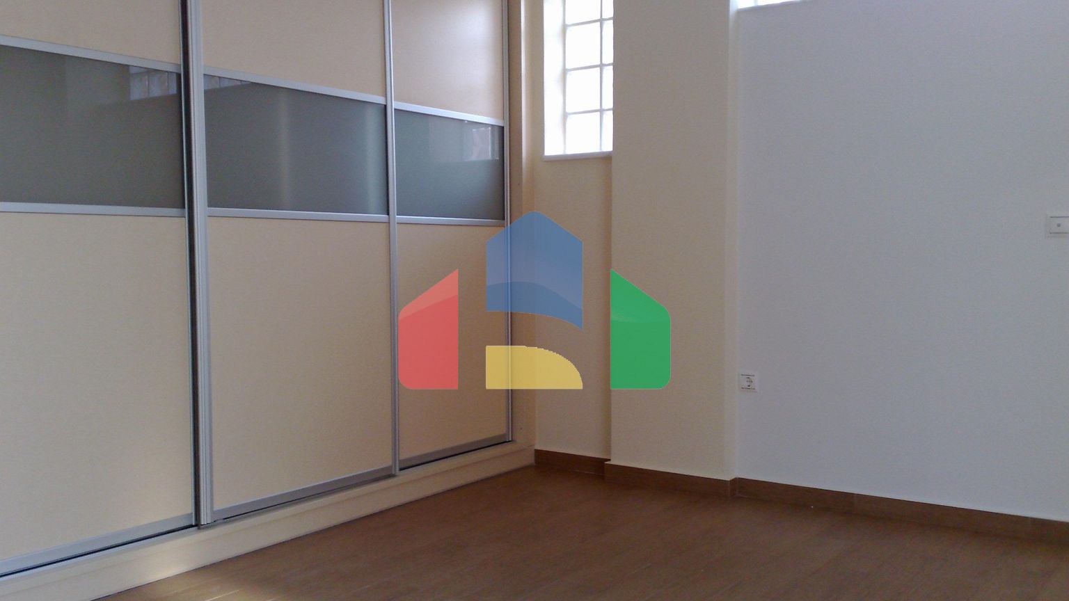 Продаж - Таунхаус 300 m² на східному Пелопоннесі