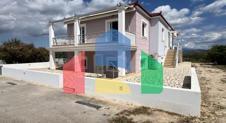 Продаж - Вілла 240 m² на східному Пелопоннесі