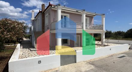 Продаж - Вілла 240 m² на східному Пелопоннесі