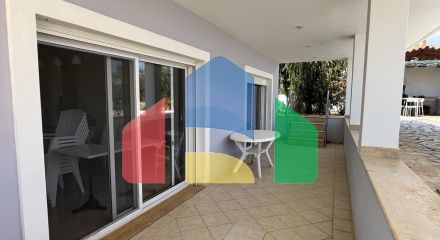 Продаж - Вілла 240 m² на східному Пелопоннесі