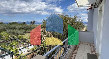 Продаж - Вілла 240 m² на східному Пелопоннесі