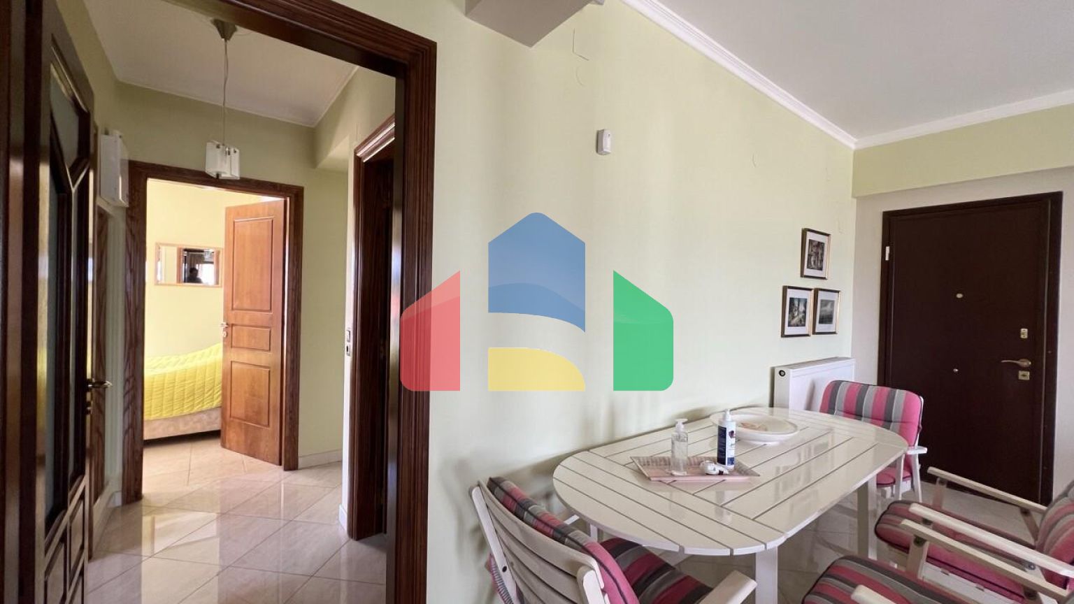 Продаж - Вілла 240 m² на східному Пелопоннесі