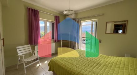 Продаж - Вілла 240 m² на східному Пелопоннесі