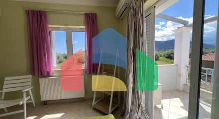 Продаж - Вілла 240 m² на східному Пелопоннесі