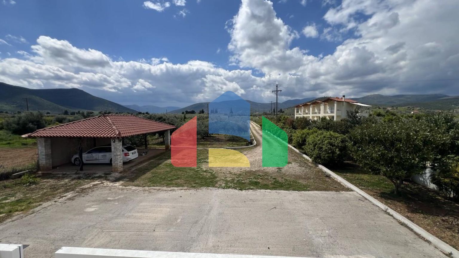 Продаж - Вілла 240 m² на східному Пелопоннесі