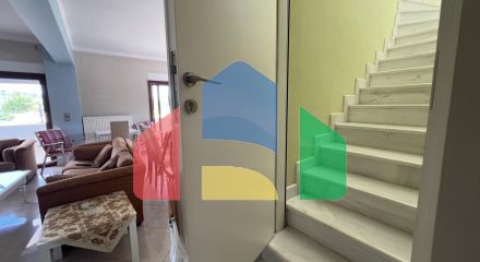 Продаж - Вілла 240 m² на східному Пелопоннесі