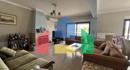 Продаж - Вілла 240 m² на східному Пелопоннесі