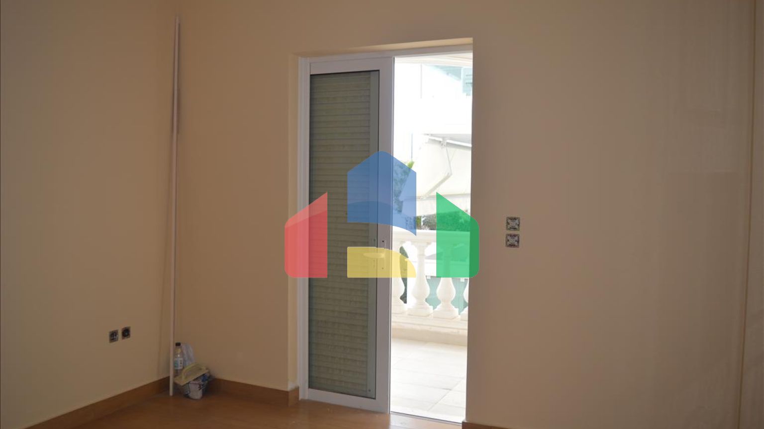 Продажа - Здание 1000 m² на Восточном Пелопоннесе