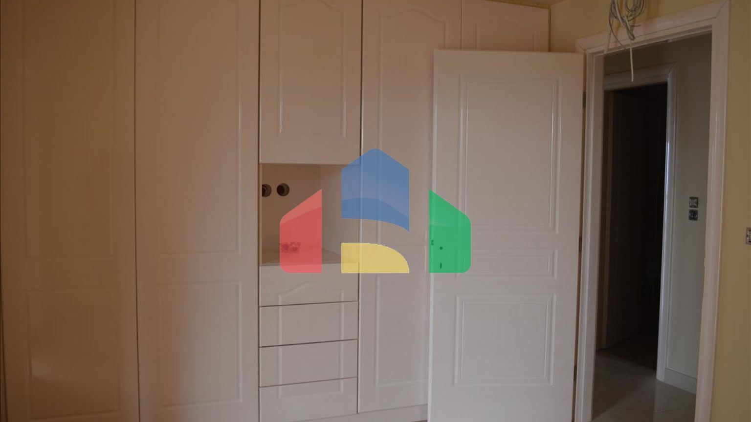 Продажа - Здание 1000 m² на Восточном Пелопоннесе