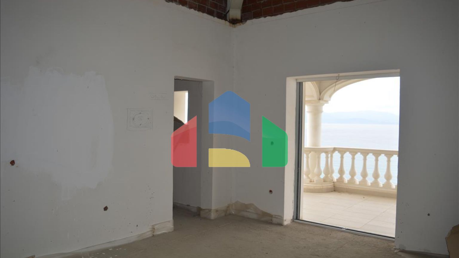 Продажа - Здание 1000 m² на Восточном Пелопоннесе