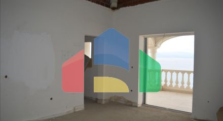 Продажа - Здание 1000 m² на Восточном Пелопоннесе