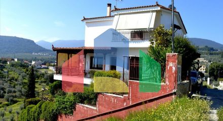For Sale - Detached house 240 m² in Eastern Peloponnese