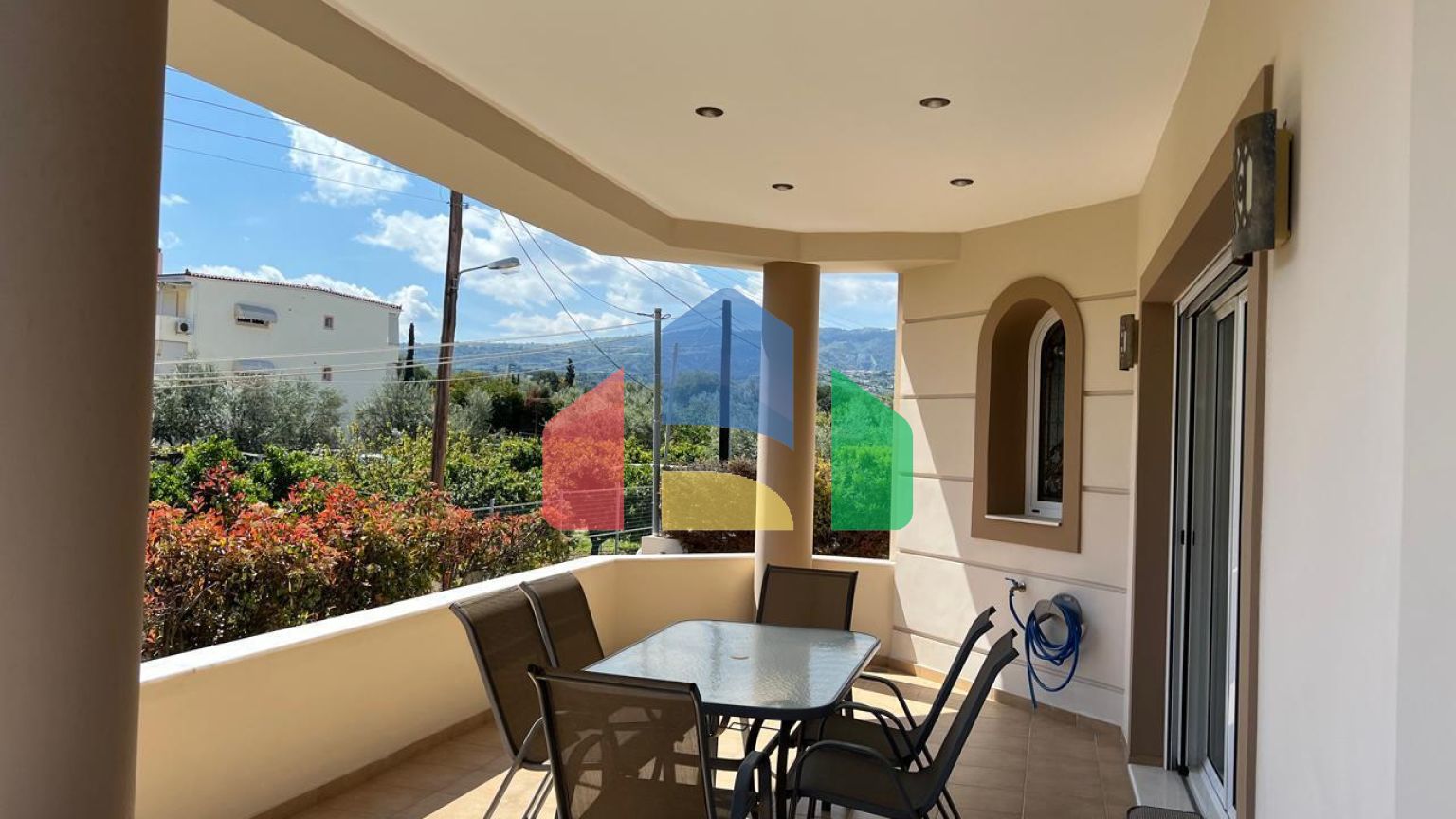 Продаж - Котедж 285 m² на східному Пелопоннесі