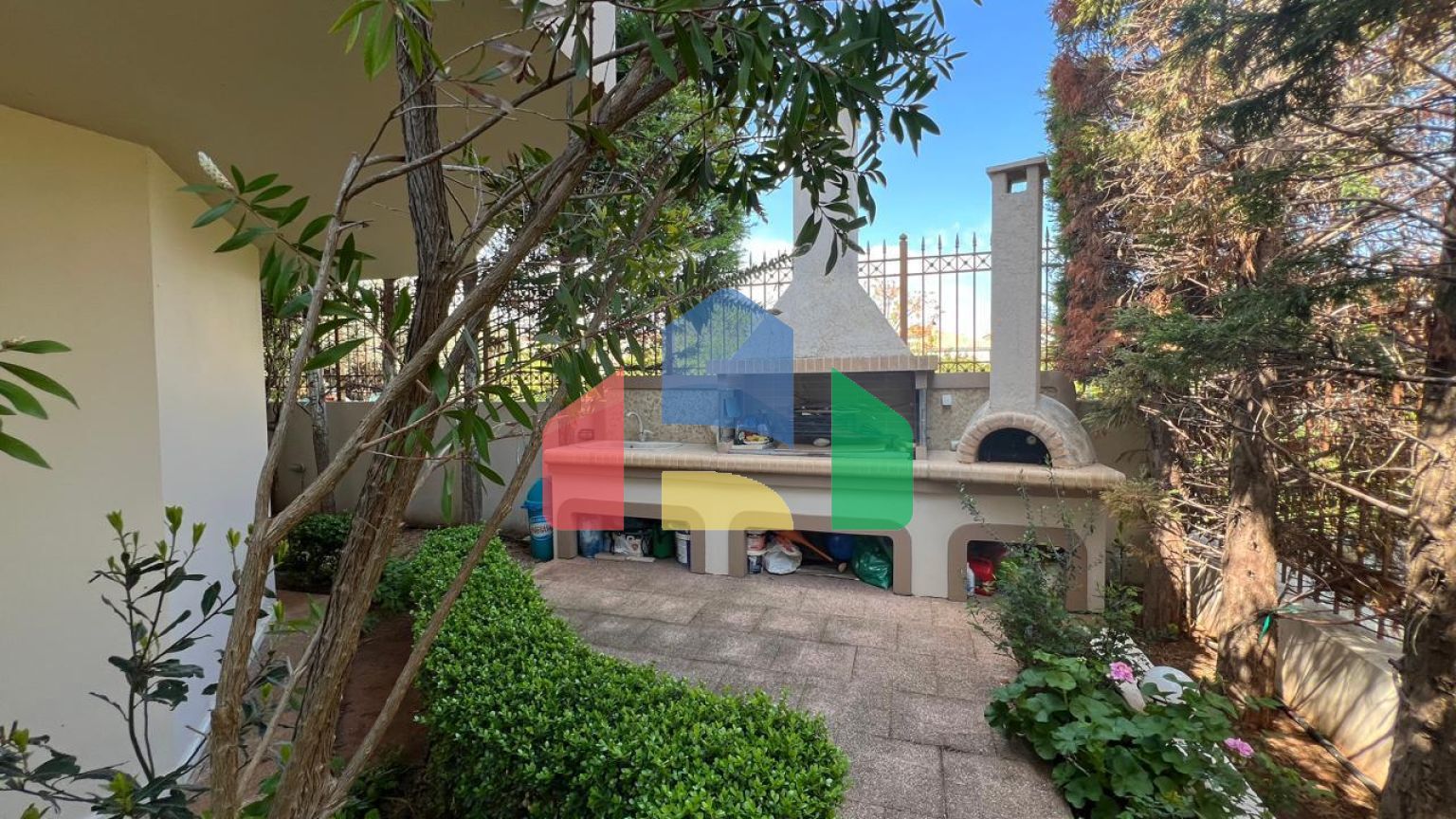 Продаж - Котедж 285 m² на східному Пелопоннесі