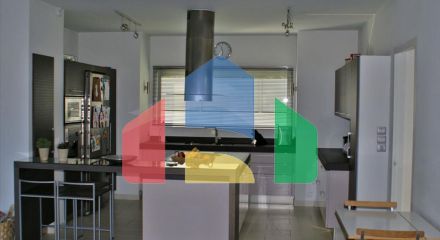 Продаж - Вілла 384 m² на східному Пелопоннесі