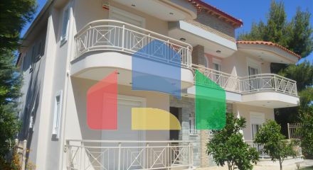 Продаж - Таунхаус 162 m² на східному Пелопоннесі