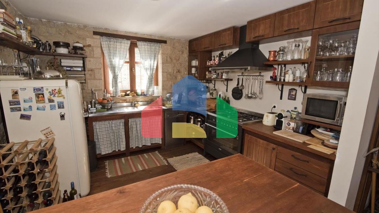 Продаж - Вілла 430 m² на східному Пелопоннесі