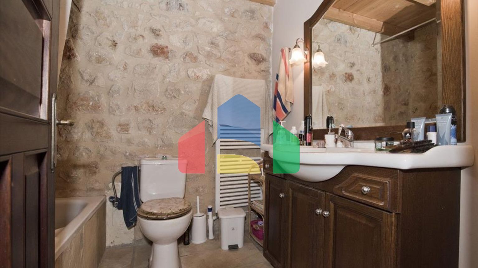 Продаж - Вілла 430 m² на східному Пелопоннесі