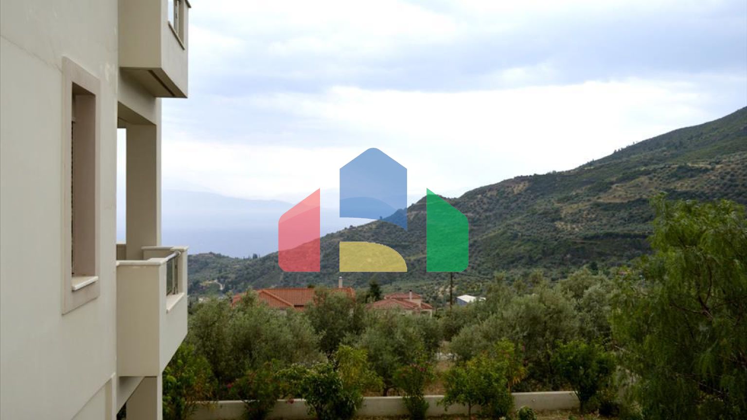 Продаж - Котедж 350 m² на східному Пелопоннесі