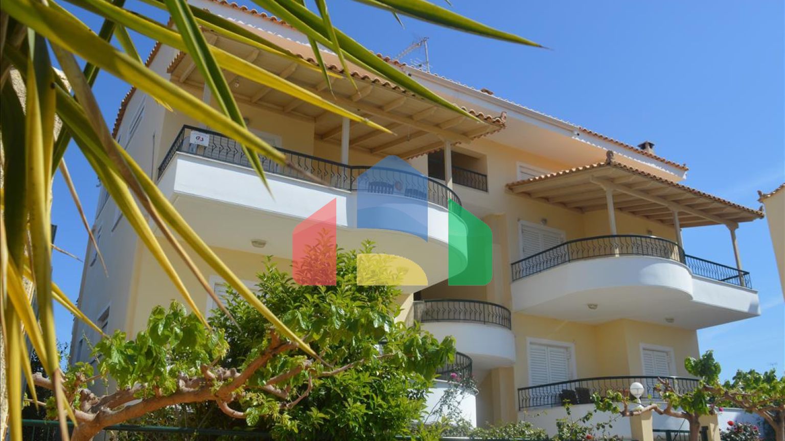 Продаж - Таунхаус 110 m² на східному Пелопоннесі