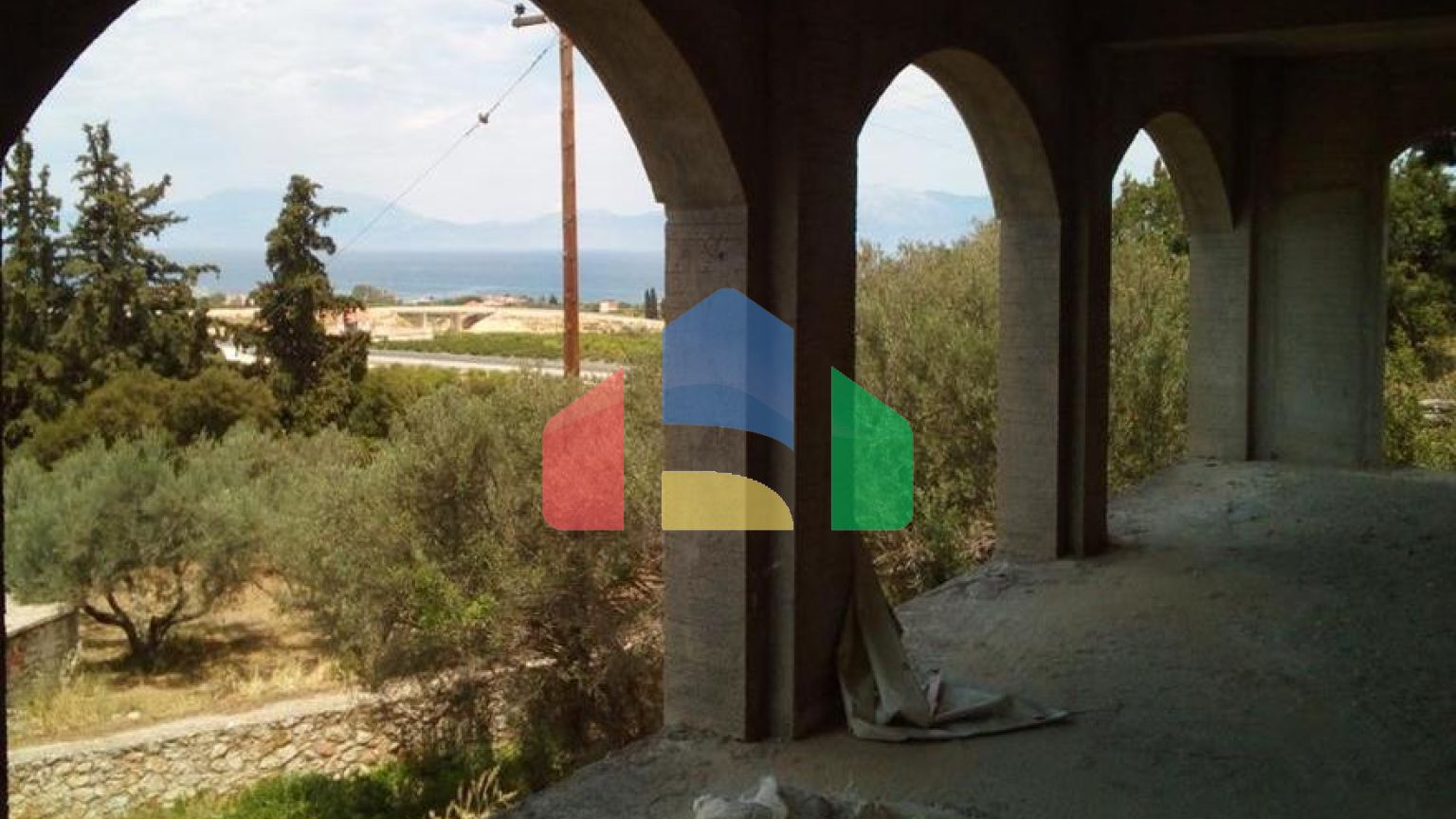 Продаж - Котедж 690 m² на східному Пелопоннесі