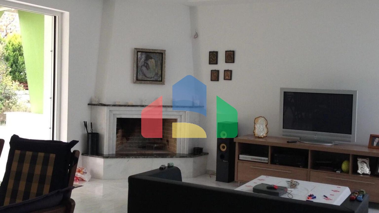 Продаж - Котедж 304 m² на східному Пелопоннесі