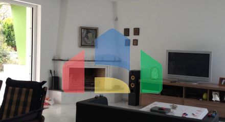 Продаж - Котедж 304 m² на східному Пелопоннесі