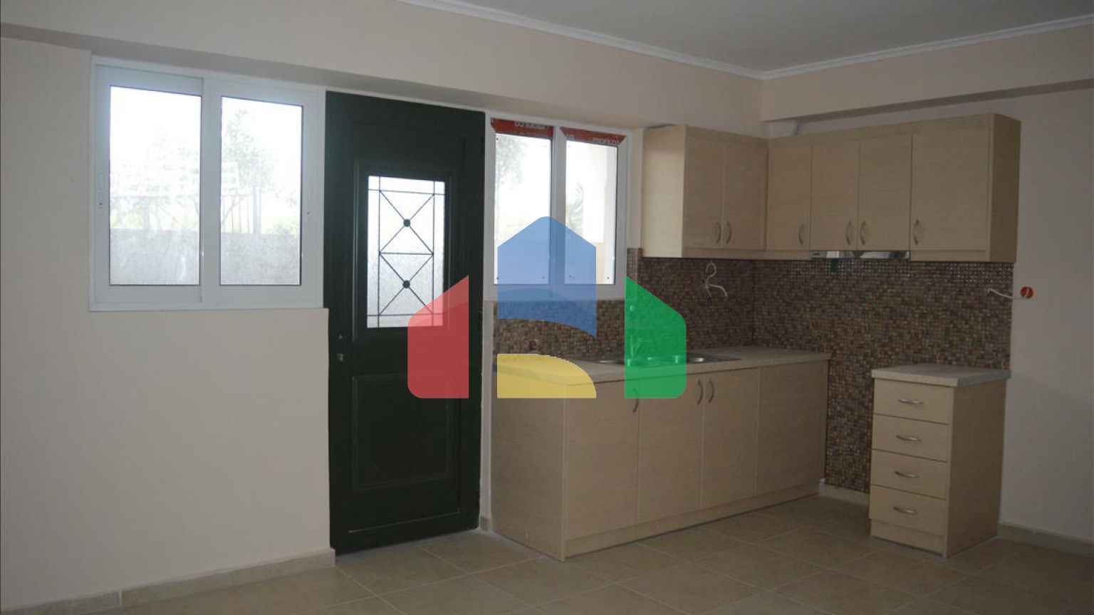 Продаж - Таунхаус 160 m² на східному Пелопоннесі