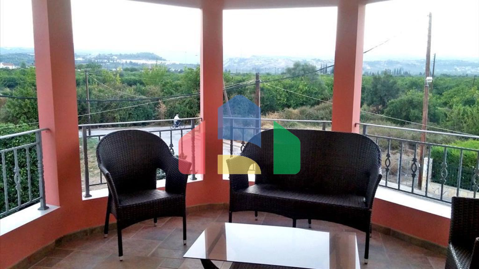 Продаж - Котедж 367 m² на східному Пелопоннесі