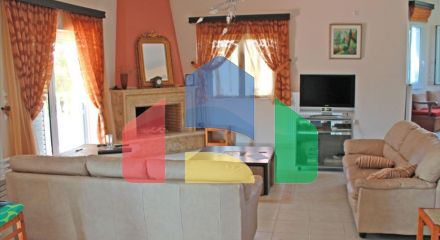Продаж - Котедж 400 m² на східному Пелопоннесі