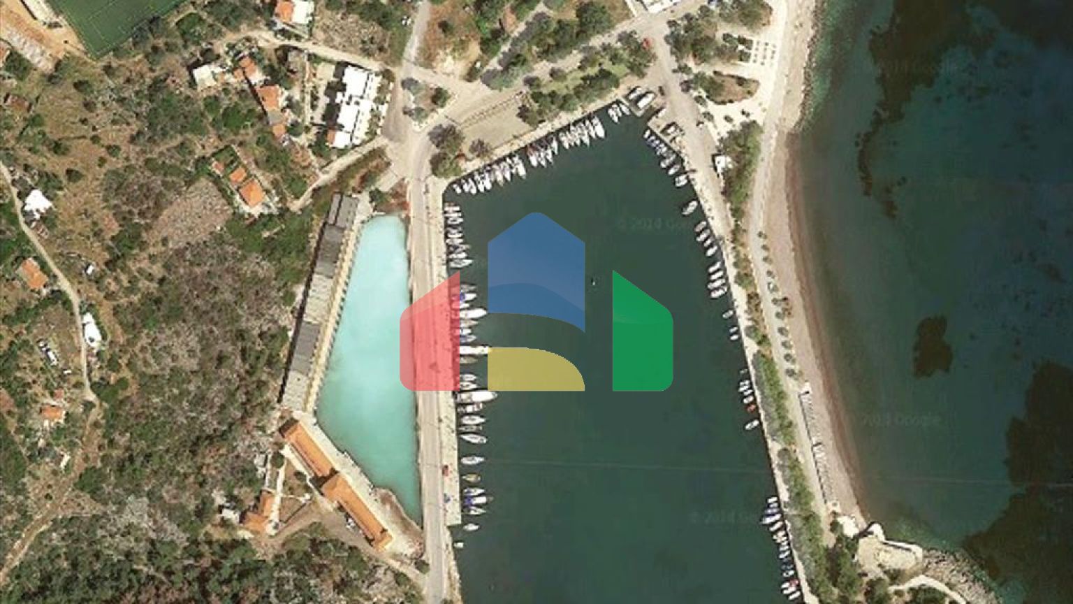 Продаж - Готель 1300 m² на східному Пелопоннесі